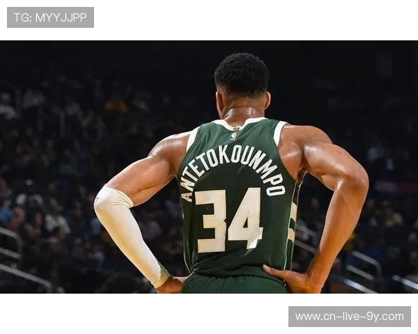 字母哥愤怒撕扯球衣雄鹿惨败后更衣室内爆发激烈冲突